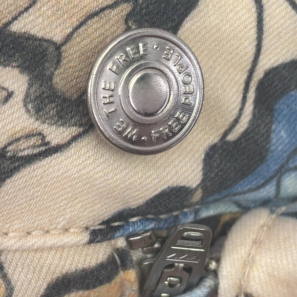 Free People Just Float On Butterfly Print flare leg raw hem denim Pants 32 - Picture 5 of 13